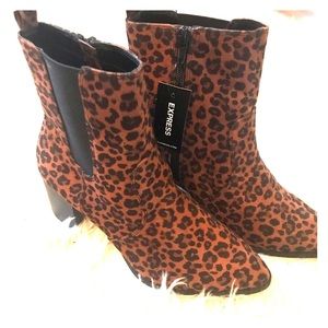Express leopard print shoes NWT